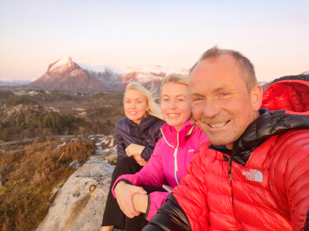 Rørsethornet bakenfor