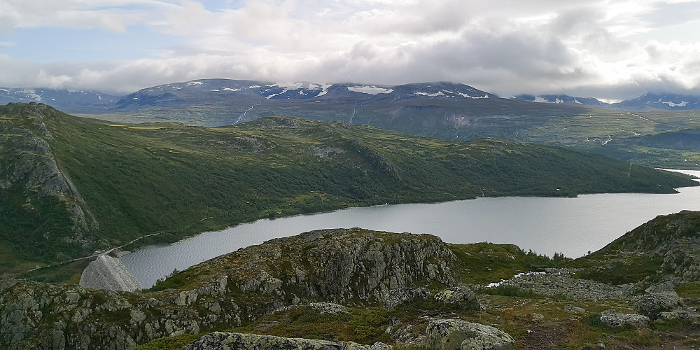 Mot Strandavatnet og Storskuta
