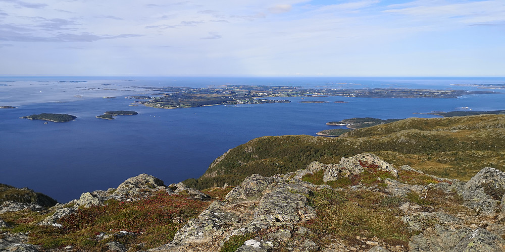 Utsikt mot Aukra