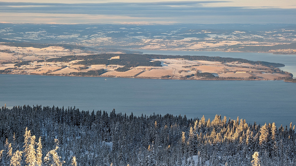 Mjøsa og Helgøya