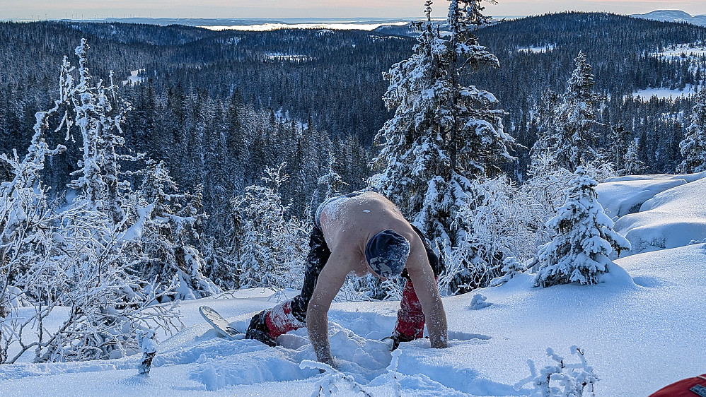 Roger helt "knekt og hjelpeløs" på Høgbrenna, ha,ha...