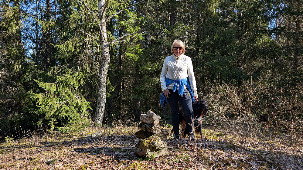 Toppen med varden. Mulig toppunktet er lenger nord?
