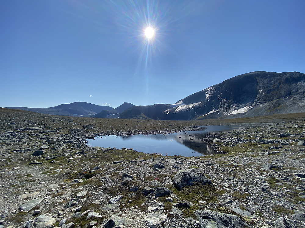 Kleinegga, Bruåbottmillo og Sandgroveggen