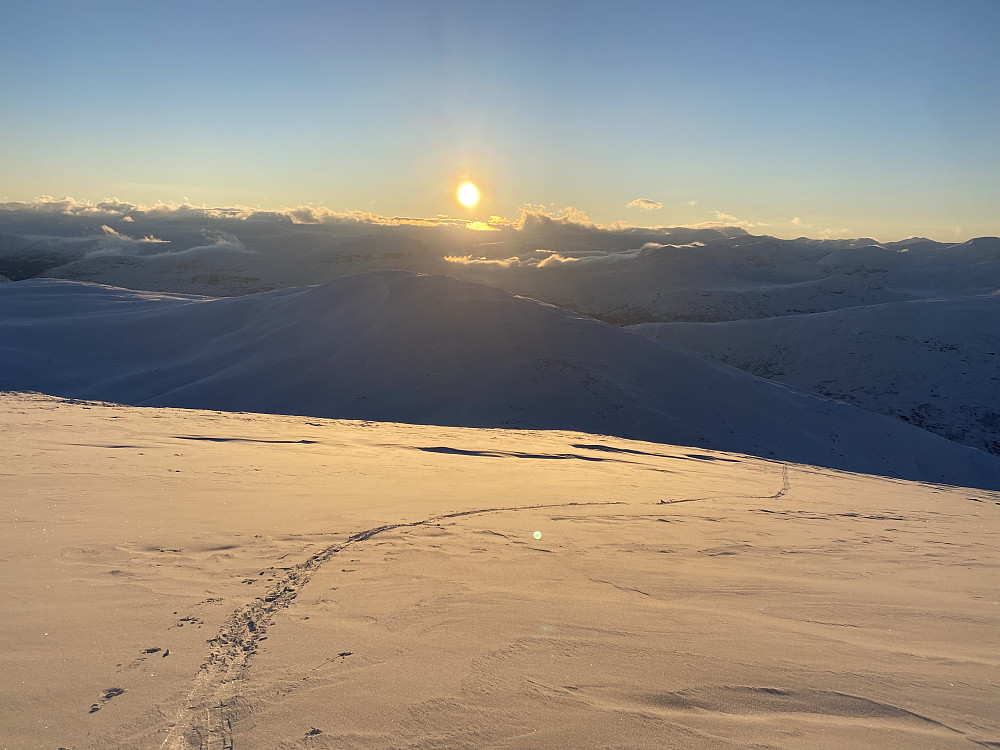 50 meter med godt føre på ryggen under Fossafjellet.