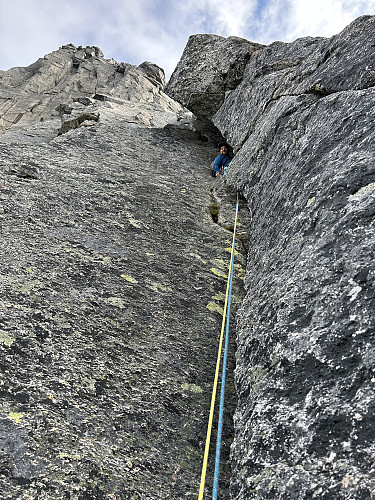 Øystein på stand i sjette lengde.