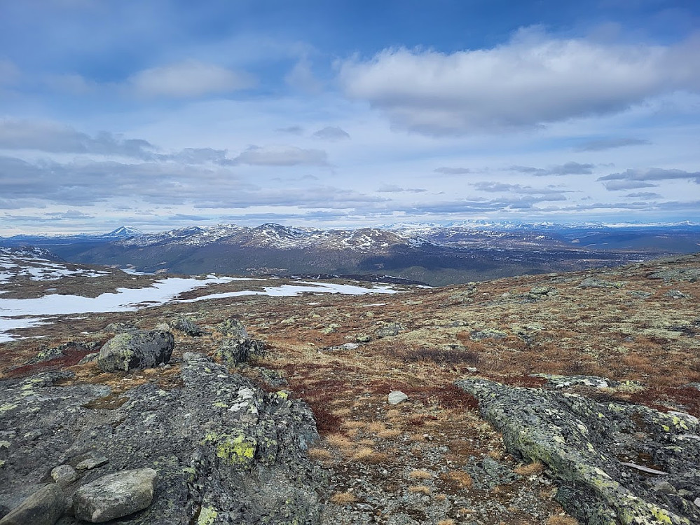 Utsikt mot Heidalsmuen, Gråhøin, Espedalen, you name it.