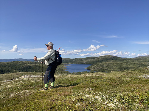 Undertegnede speider mot nye tur 
mål.