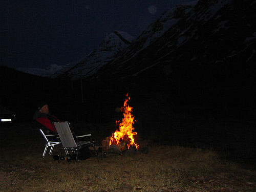 Camp, øl& grill ...