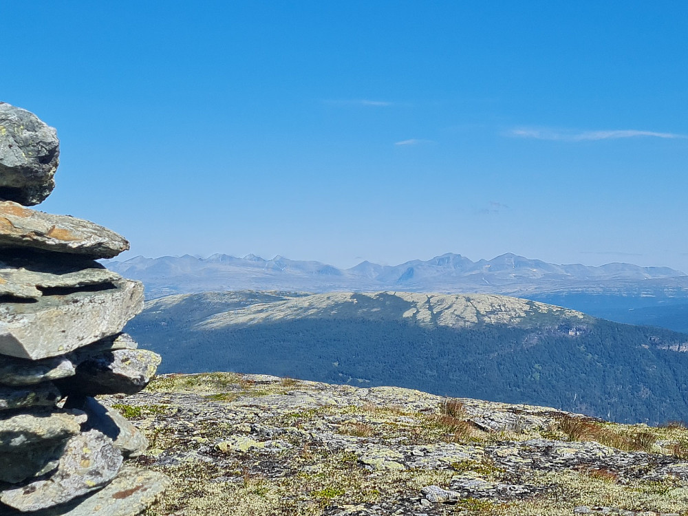 Søre Silikampen, mot Rondane