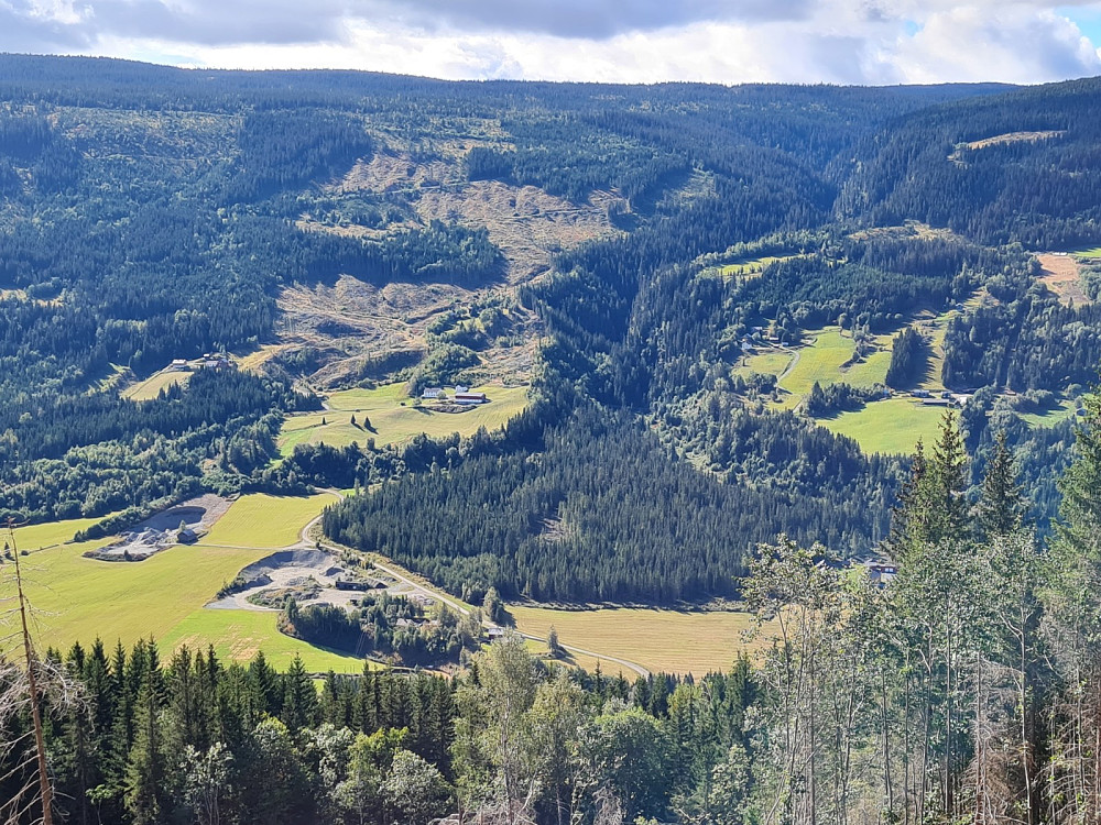 Utsikt mot Dahl og Hakkerud