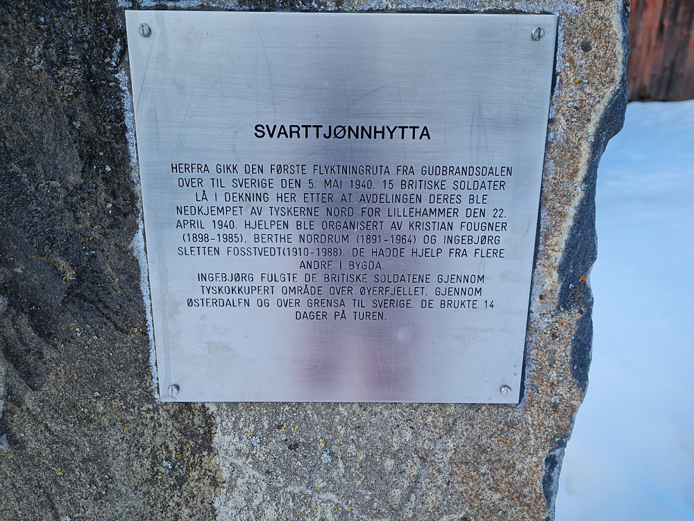 Infostein ved Svarttjønnshytta