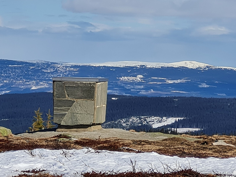 På Hærfjellet, mot Nevelfjell
