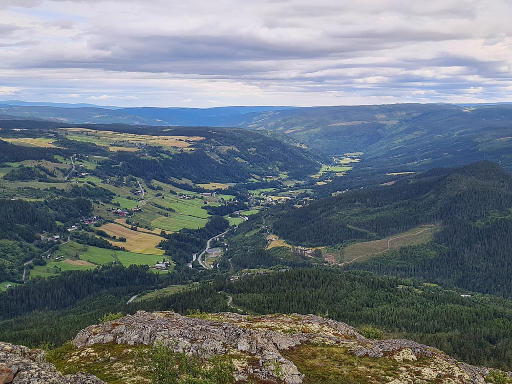 Mot Øvre Svatsum