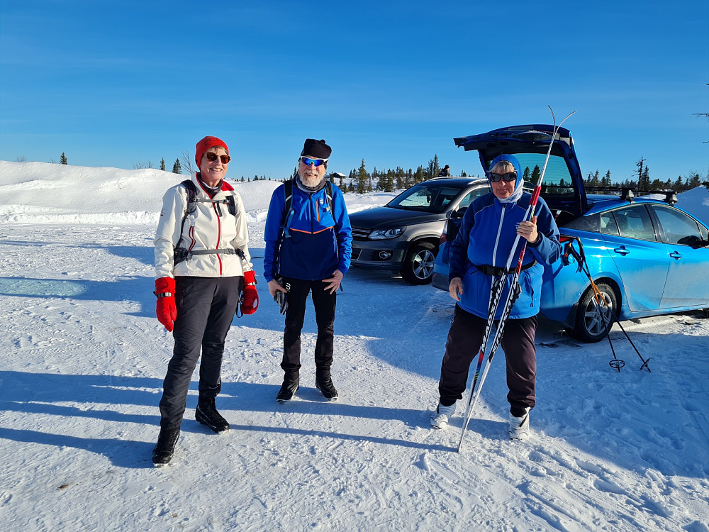 Marit, Helge og Sigrid på Værskei