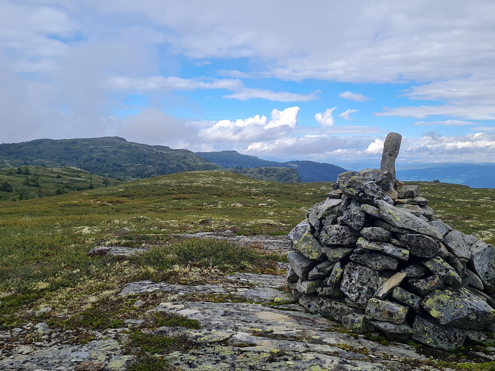 På Storfjellet, mot Skjenafjellet og Linvikknappen