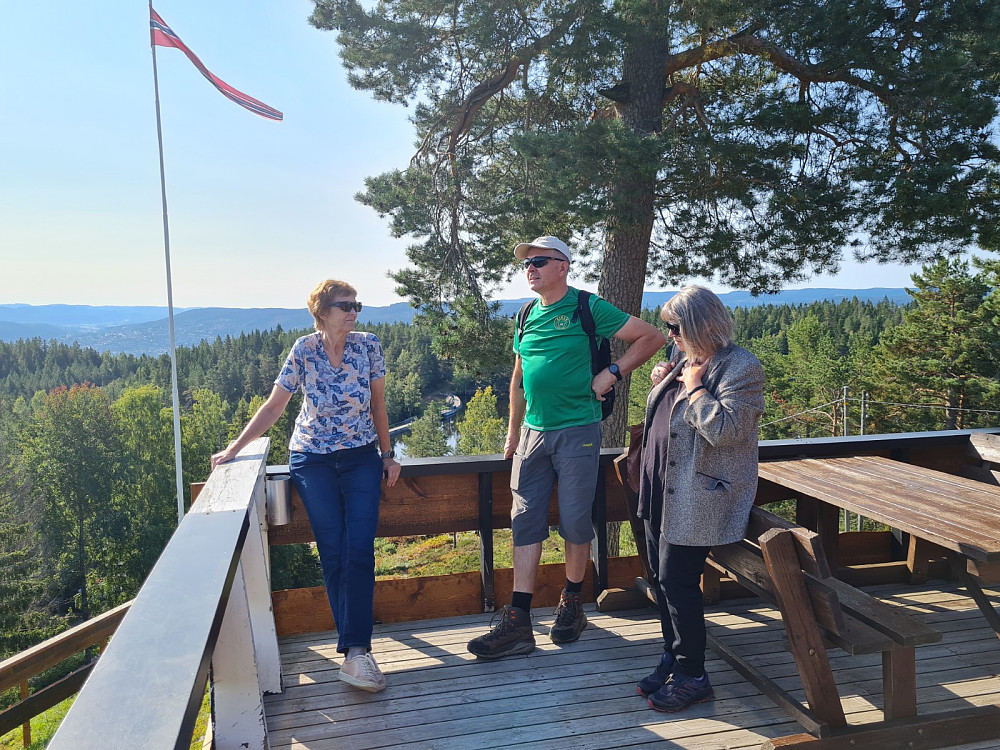 Hanne, Knut og Lillema på Landfallhytta