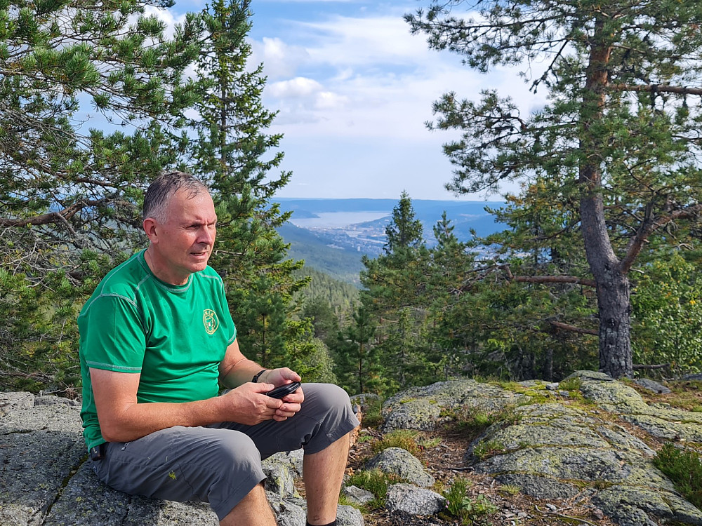 På Lokkeråsen, mot Drammensfjorden