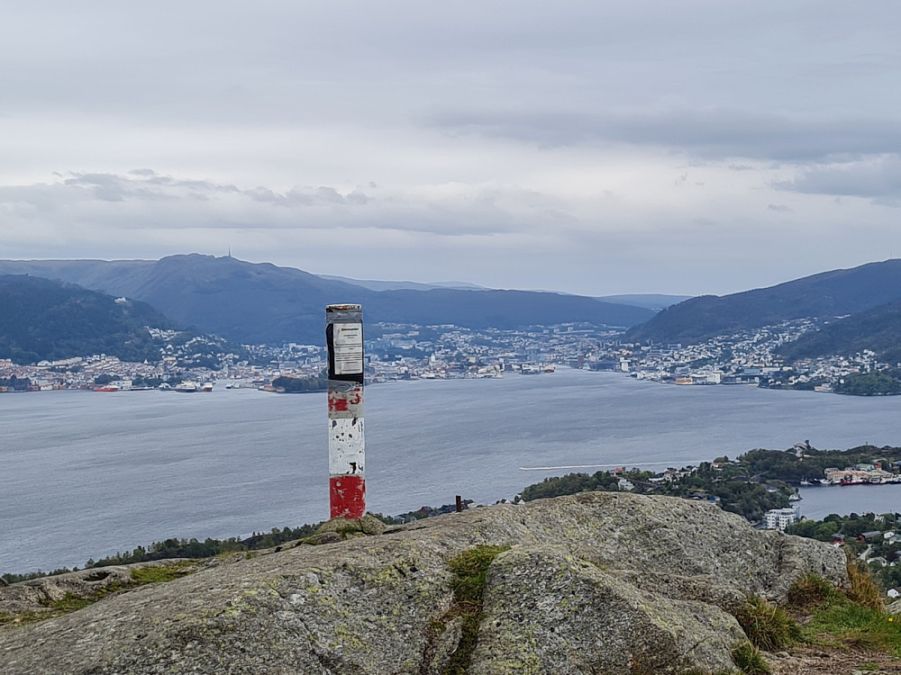 På Storevarden, mot Ulriken og Bergen