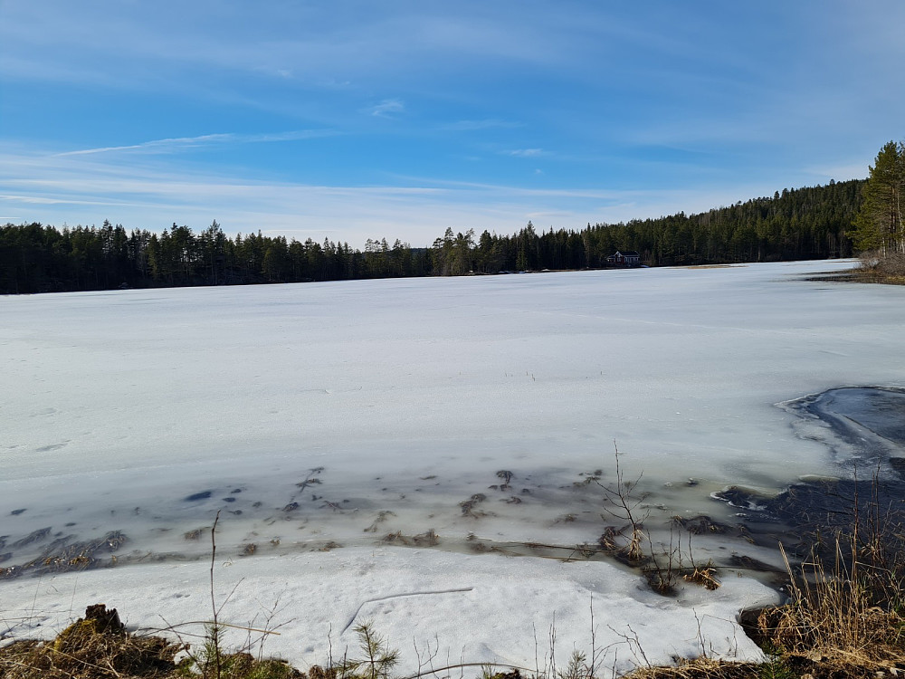 Ved demningen på Lampetjern