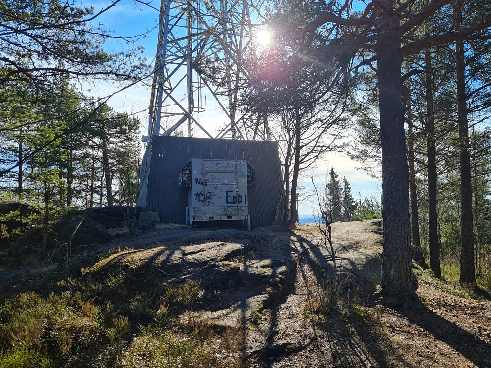 På Søndre Kolsåstopp