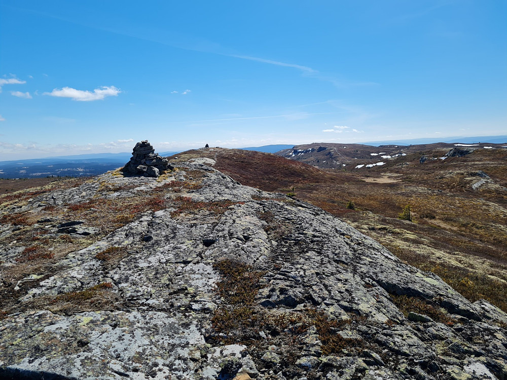 Hindalsfjellet, Myssmørhelje og Prestkjerringa