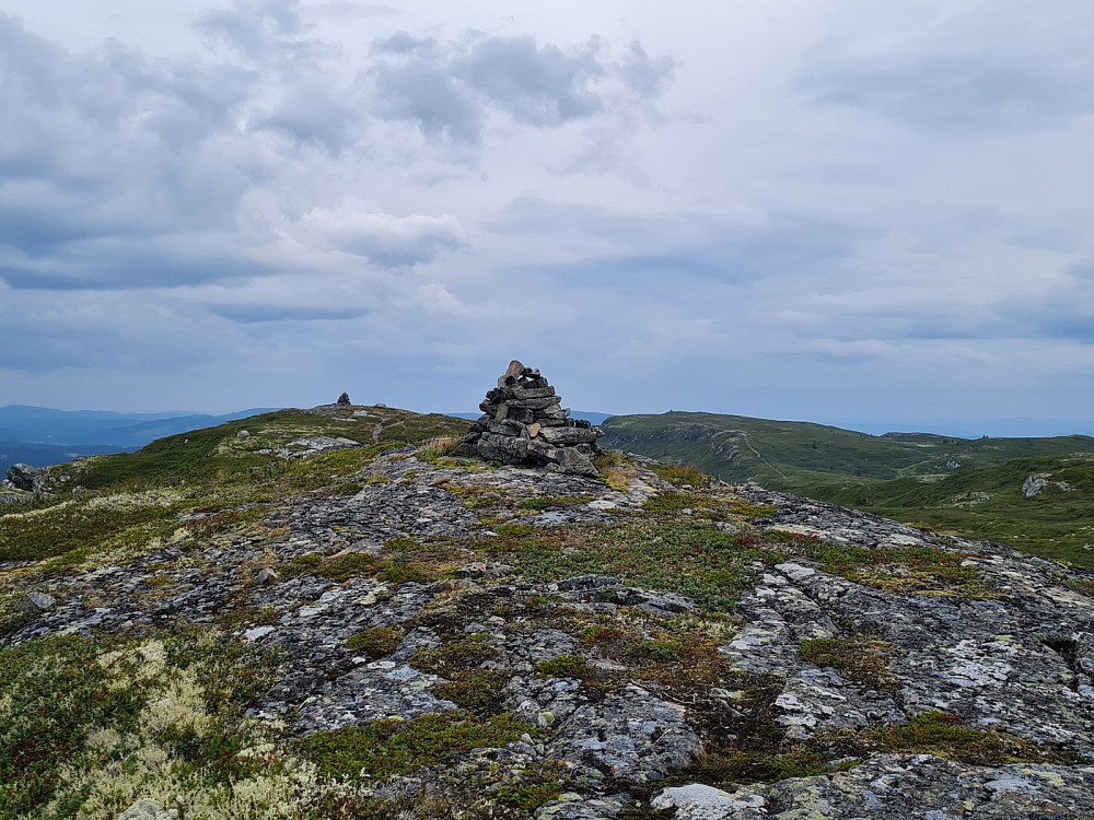 På Hindalsfjellet, mot Myssmørhelje og Prestkjerringa