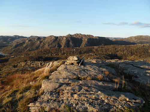 På Slettafjellet med Hellandsnipa 570 bak.