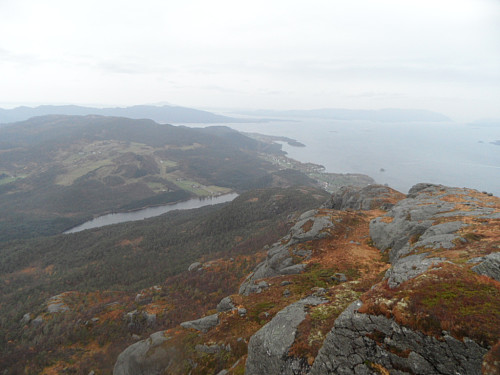 Nordvestover mot Bjoa og Bjoafjorden.