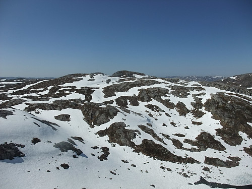Frå nordsida av Gaupefjellet mot 1078-toppen nordaust for Krokavatnet.