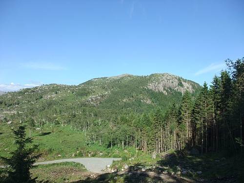 På veg ned frå Sellfjellet mot neste topp Stokkafjellet.