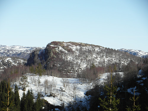 Nordover mot Laugmannåsen 572.