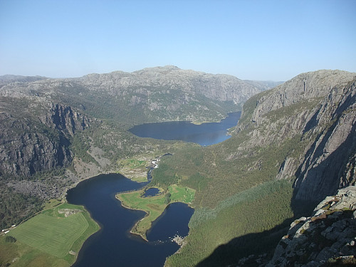 NNA med Vinjakula 907 og vestenden av Maudalsvatnet.