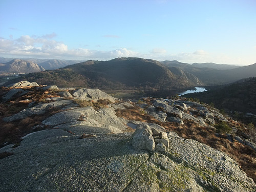 Mot Skjørestadfjellet 343.