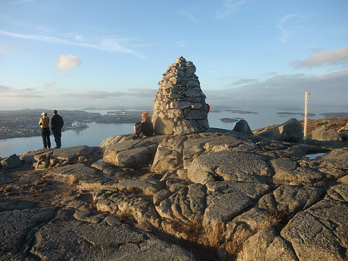 Sørlig utsiktspunkt på Lifjellet. Gandsfjorden og Stavanger bak.