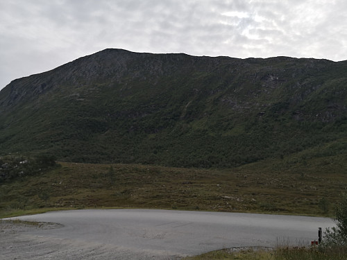 Middagsfjellet frå parkeringa