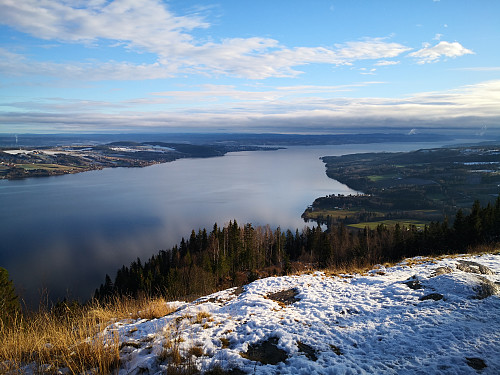Flott utsikt utover Mjøsa