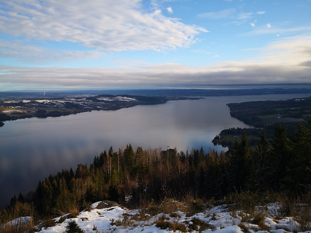 Utover Mjøsa