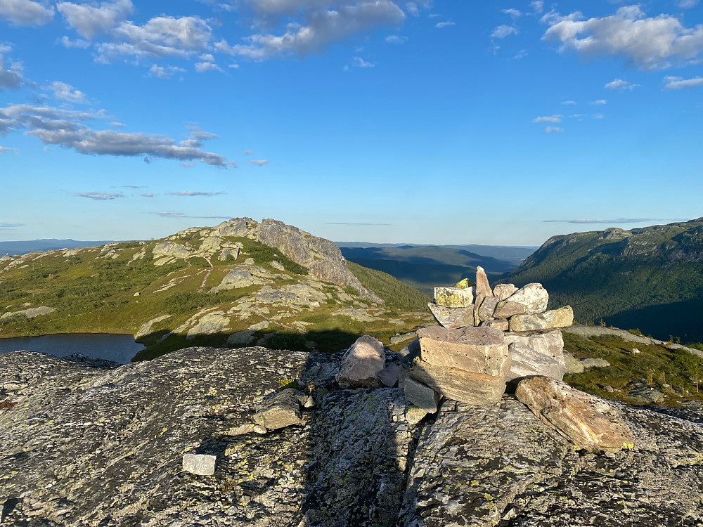 En liten haug før Rognlifjellet