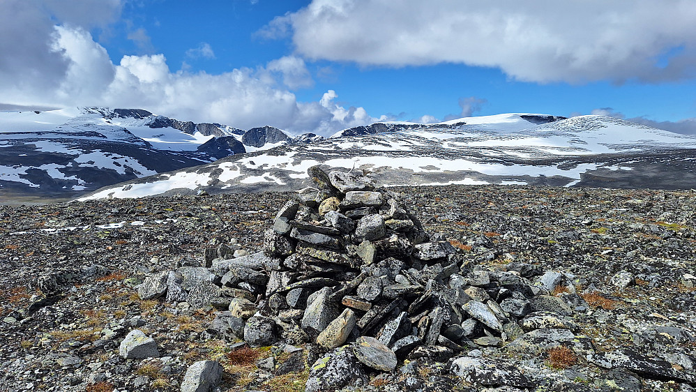 Fra toppen mot Trollsteinkvolven.