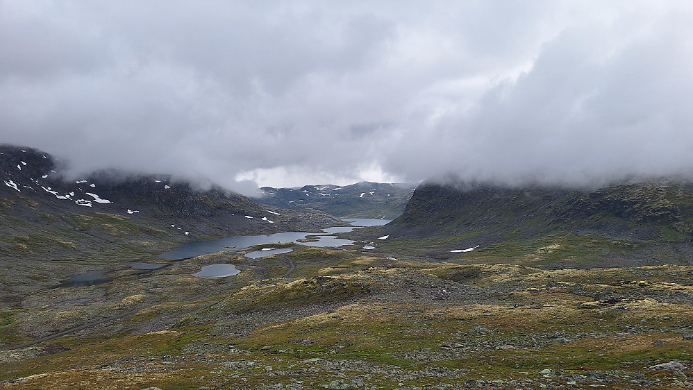 Oppover mot Loppenosi før regnet. 