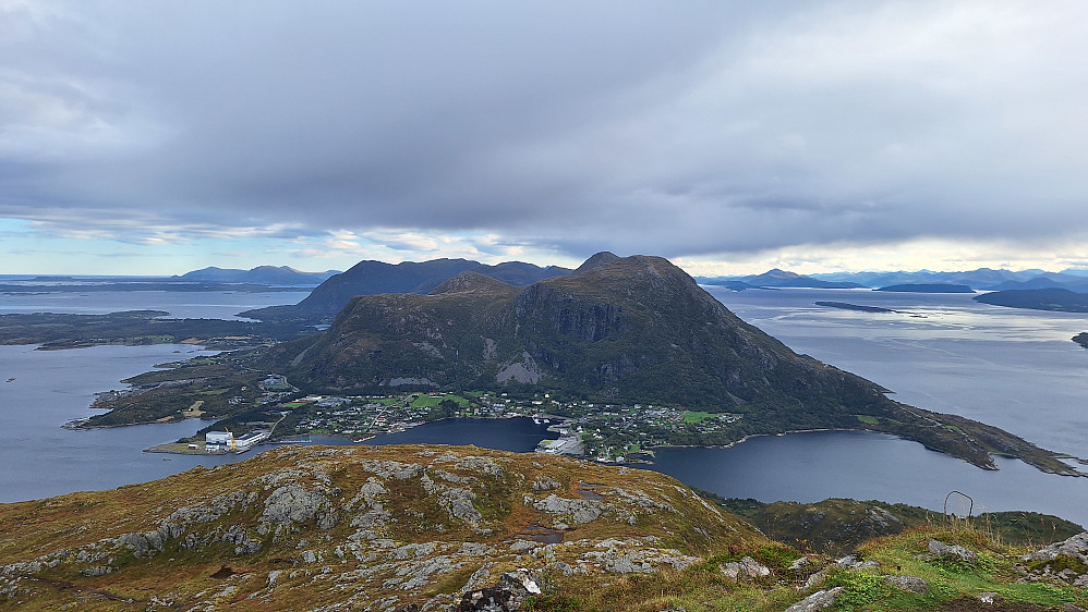 Midsund. 