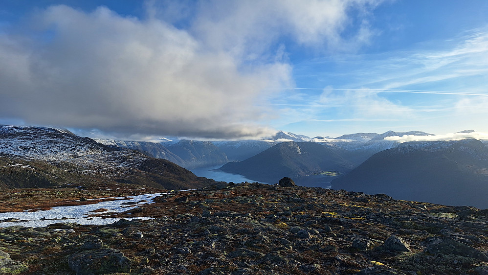 Mot Sunndalsøra. 