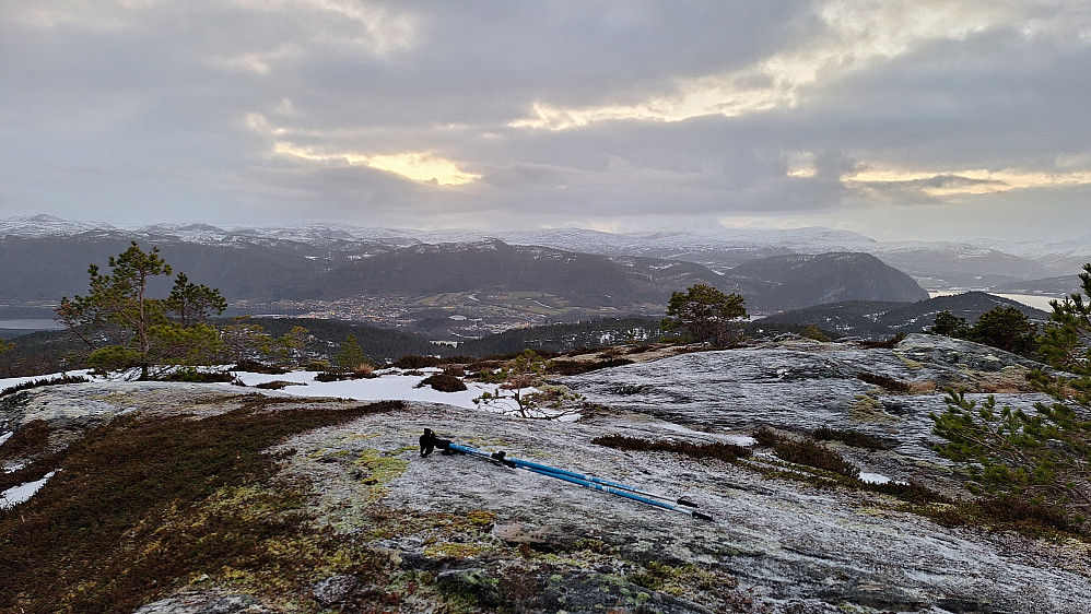Mot Kyrksæterøra. 