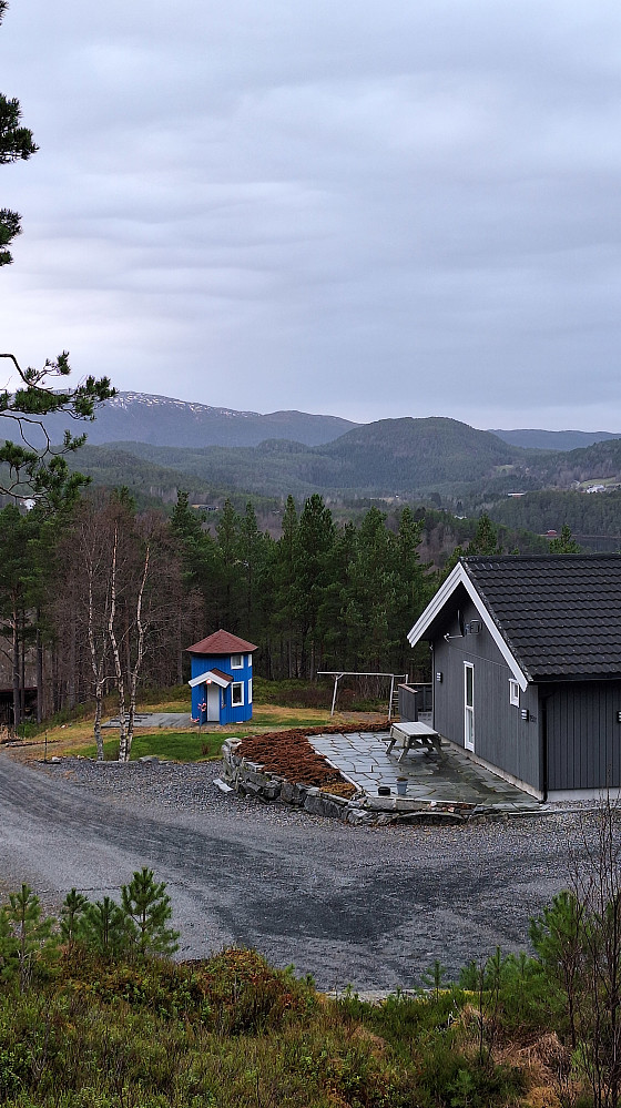 Stien ledet meg til Mummihuset i Hellandsjøveien.
