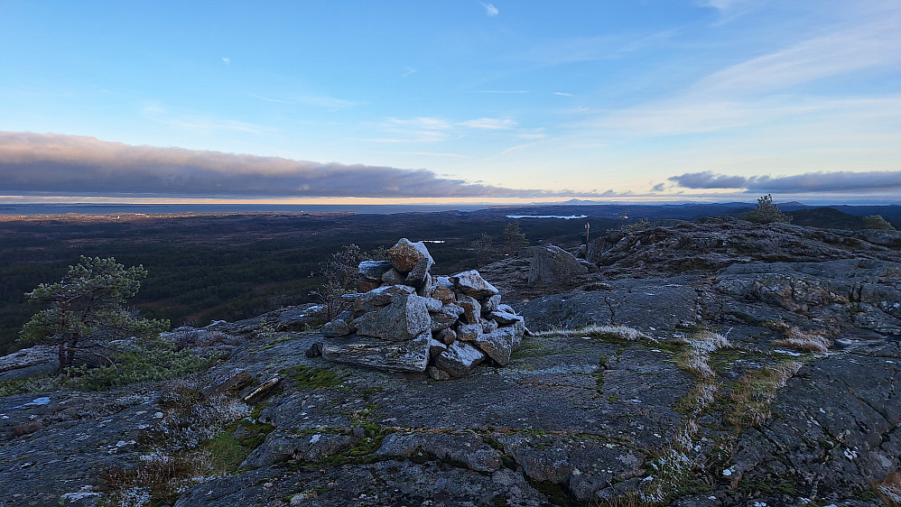 Nordvestover fra toppen. 