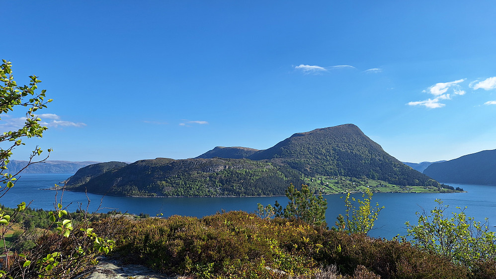 Barmøya.