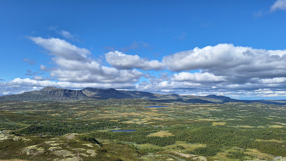 Mot Lauvdalsbrea og Blåbergi.