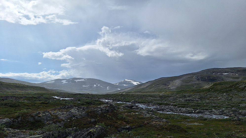 Regn på Digerkampen. 