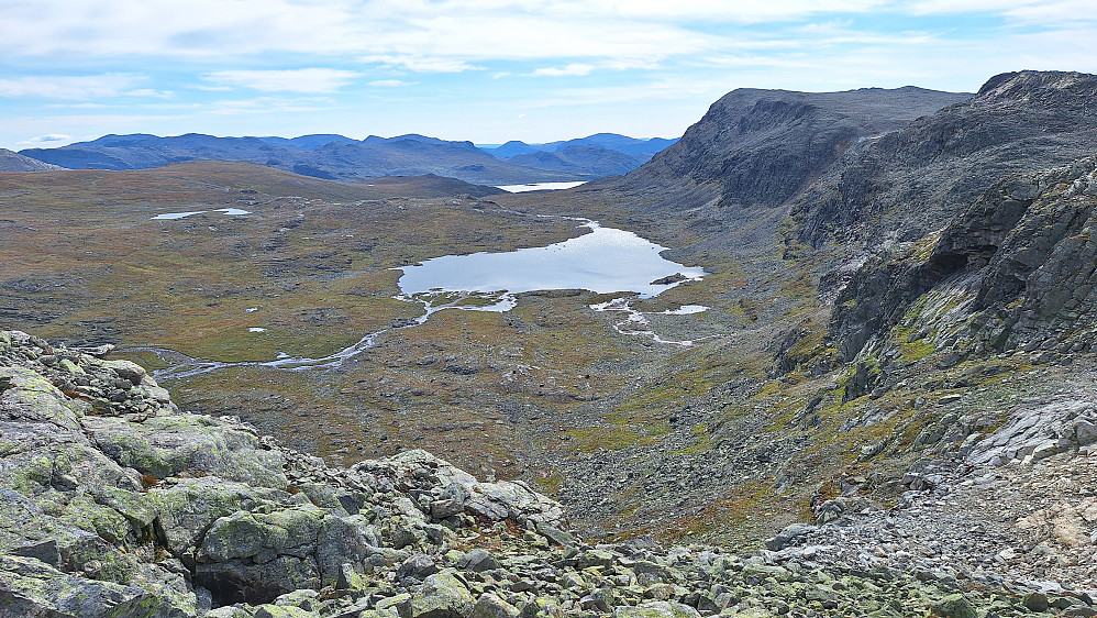 Ned mot Storebottjernet.