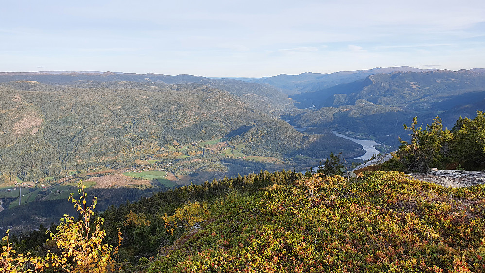 Nydelig utsikt nedover Hallingdal fra Beia.